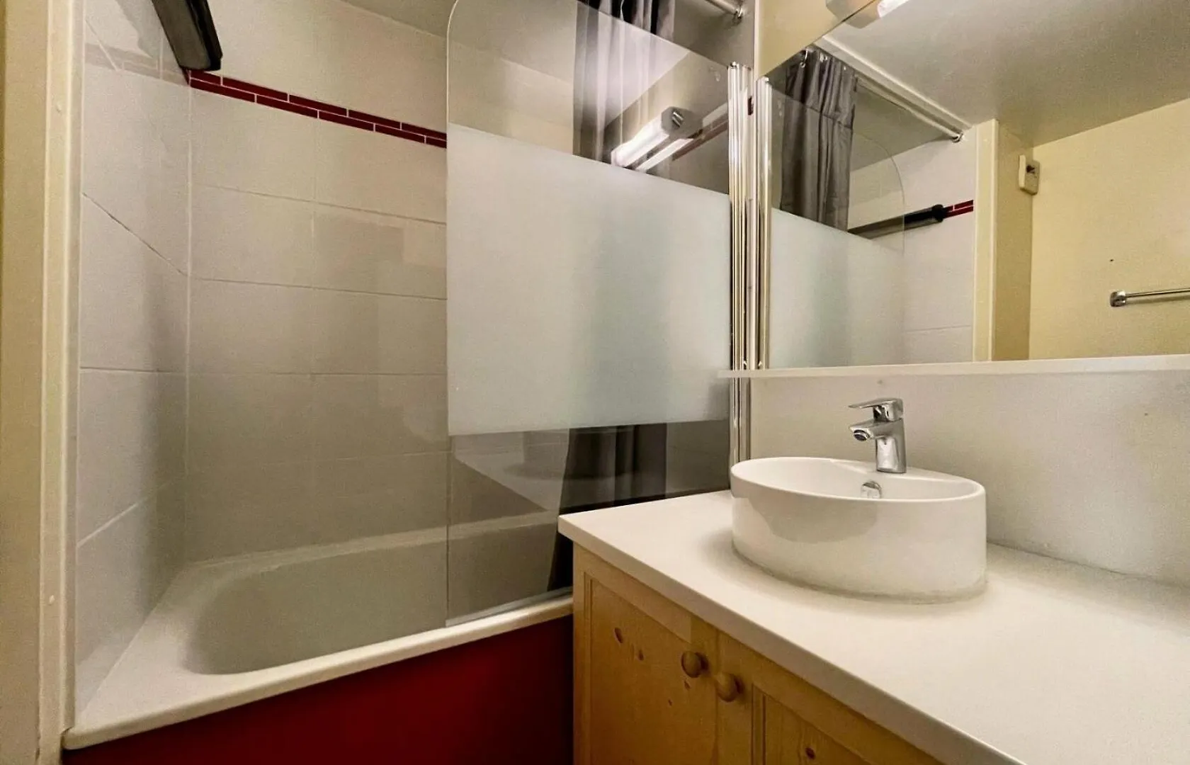 Residence Roche Blanche - Val Thorens Location: Studio Renove Pour Deux Personnes Mae-9121